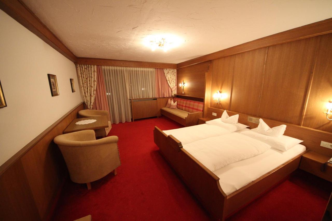 Hotel Almhof Neustift im Stubaital Bagian luar foto