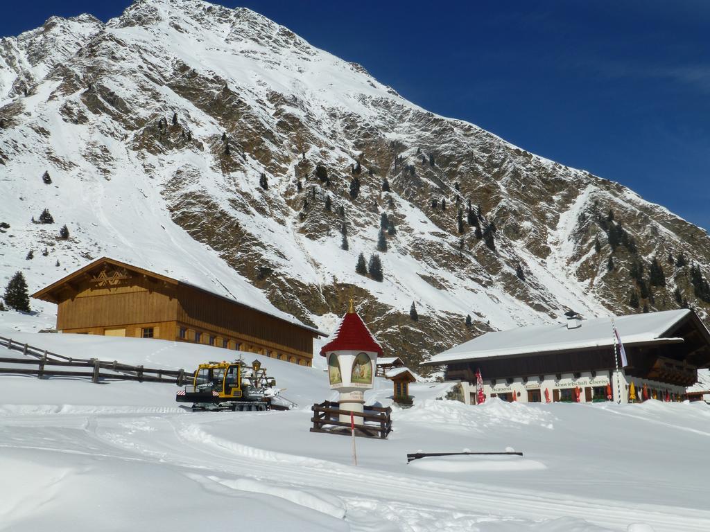Hotel Almhof Neustift im Stubaital Bagian luar foto