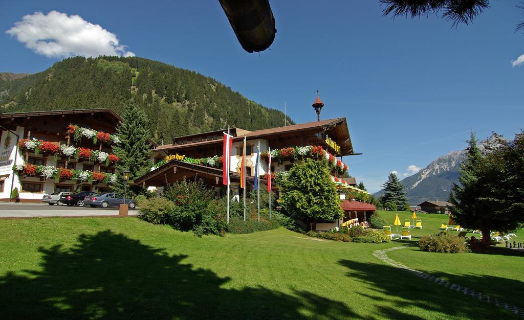 Hotel Almhof Neustift im Stubaital Bagian luar foto