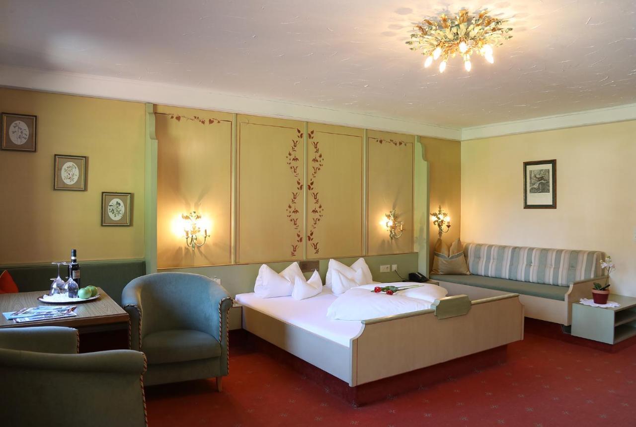 Hotel Almhof Neustift im Stubaital Bagian luar foto